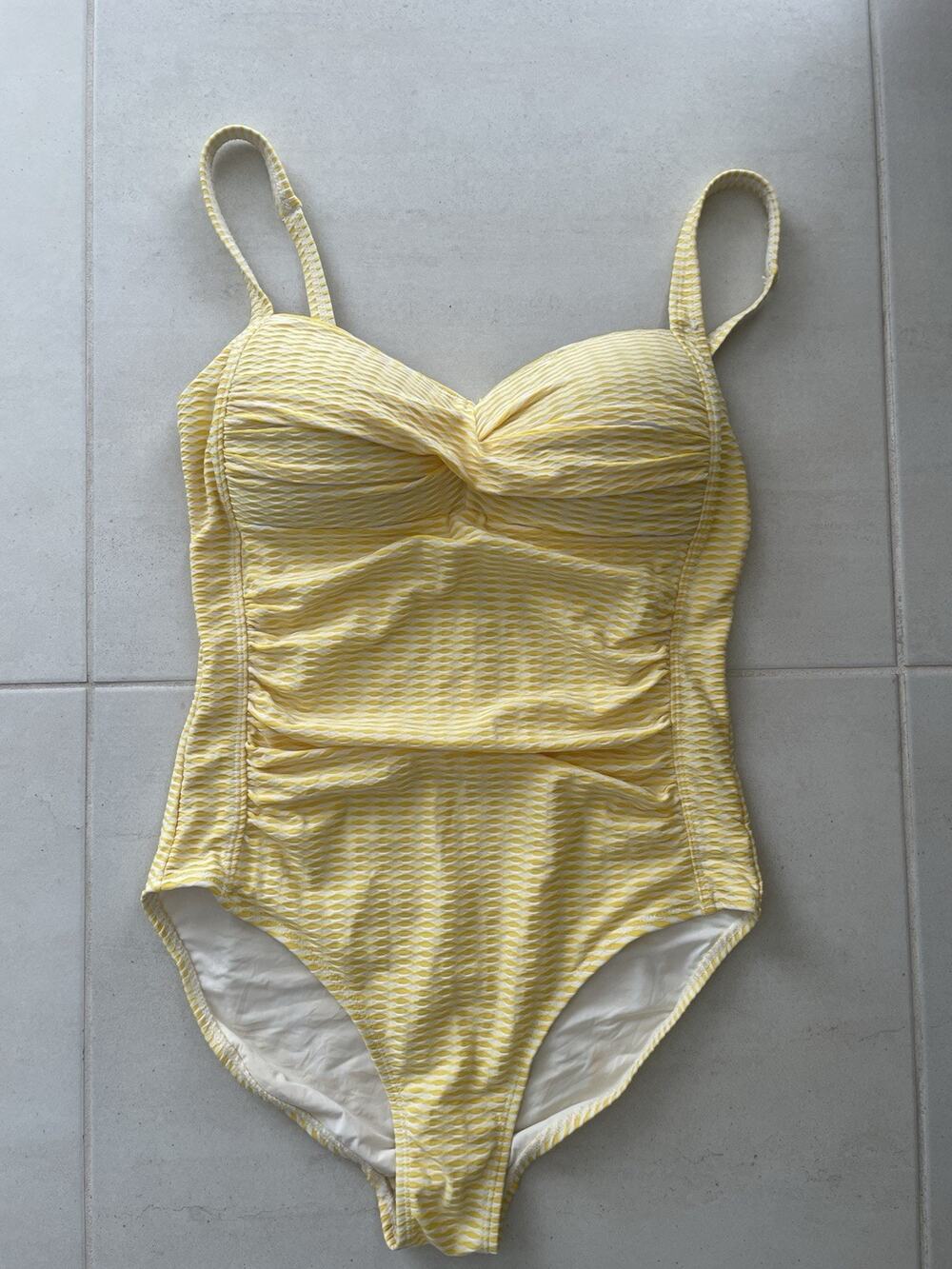 Niptuck Swim One Piece Swimsuit Textured Summer Beach Retro Old Money